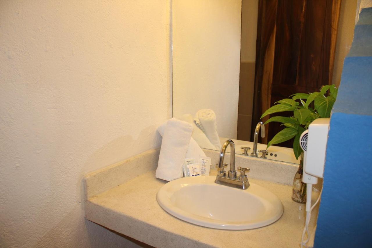 Hotel Arenas Del Pacifico Santa Cruz Huatulco Bagian luar foto