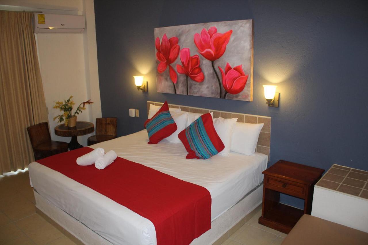 Hotel Arenas Del Pacifico Santa Cruz Huatulco Bagian luar foto