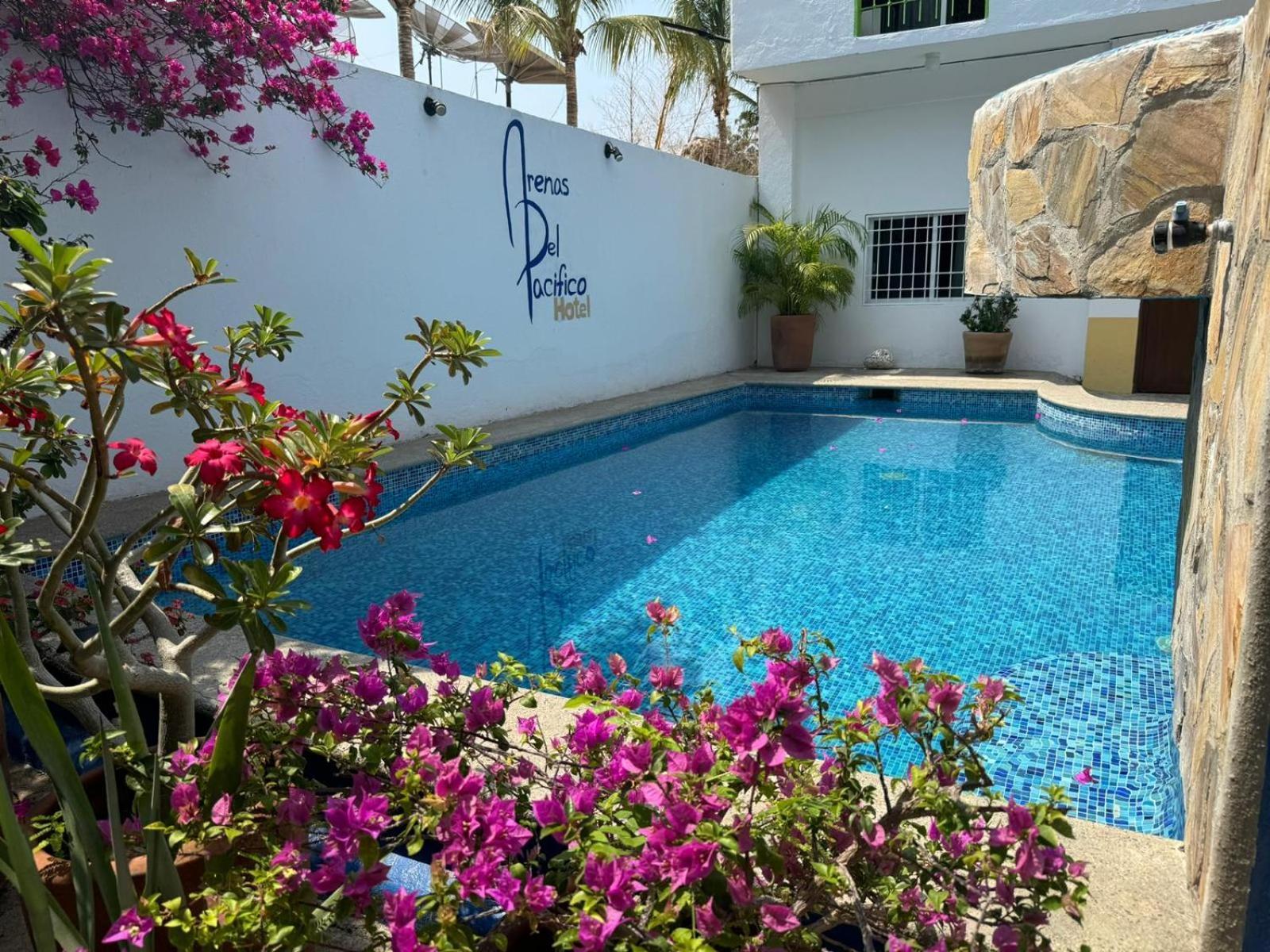 Hotel Arenas Del Pacifico Santa Cruz Huatulco Bagian luar foto